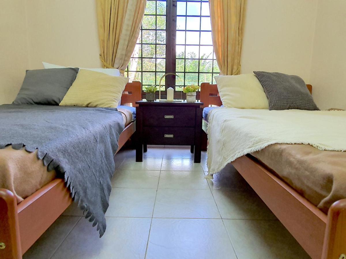 Melaka Afamosa Villa With Private Pool For 10 Pax Алор-Гаджах Экстерьер фото